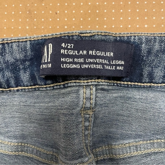 GAP Women's Skinny Jeans in Distressed Blue - Picture 8 of 11